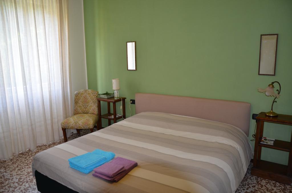 Green Quercia Apartment Como Room photo